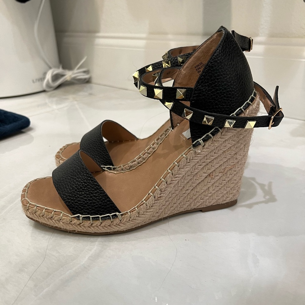 Steven New York Studded Wedge